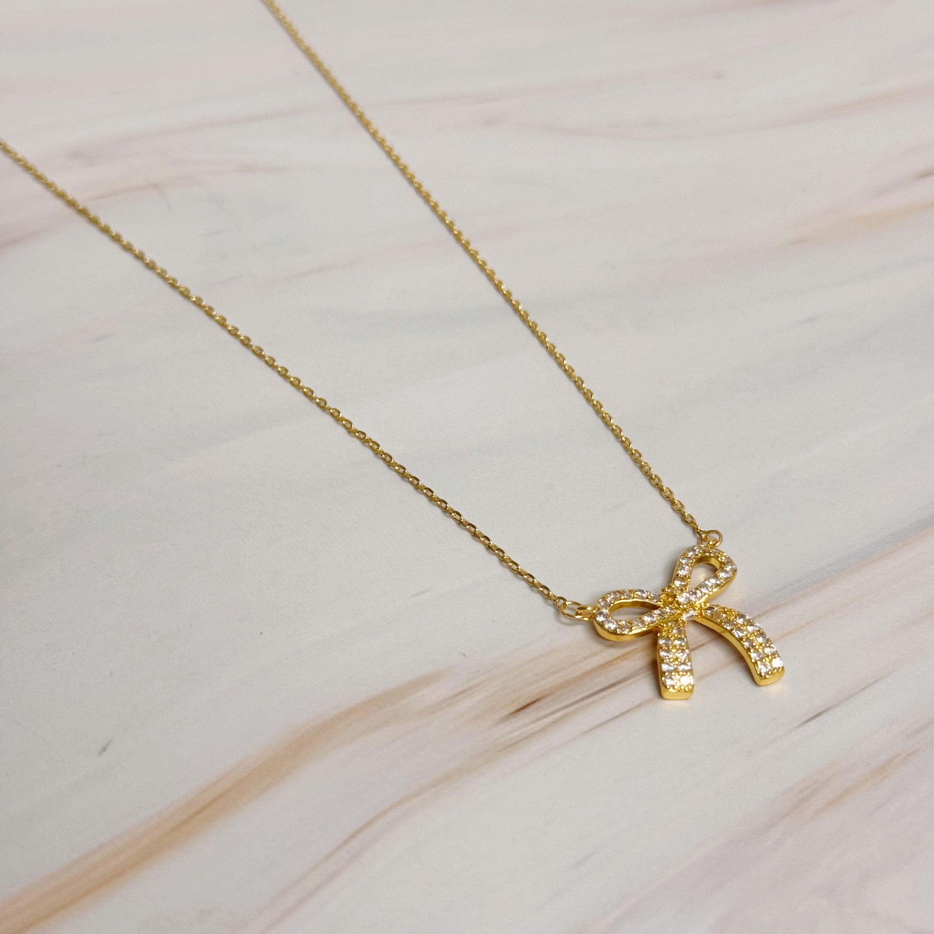 Collier Nœud Brillant