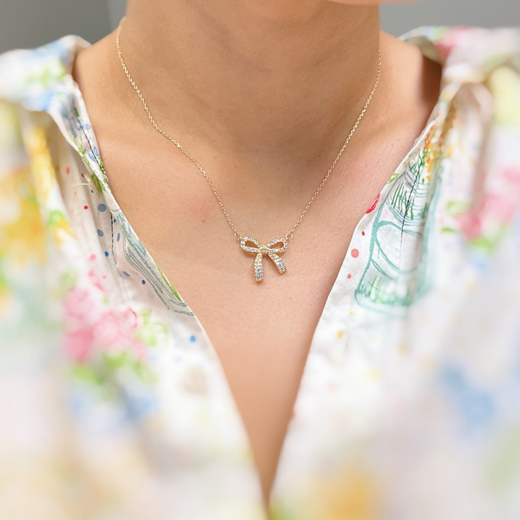Collier Nœud Brillant